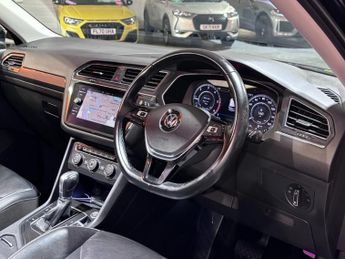 VOLKSWAGEN TIGUAN ALLSPACE 2.0 TDI SEL SUV 5dr Diesel DSG Euro 6 (s/s) (150 ps)