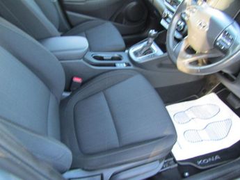 HYUNDAI KONA 1.6 h-GDi Premium SUV 5dr Petrol Hybrid DCT Euro 6 (s/s) (141 ps