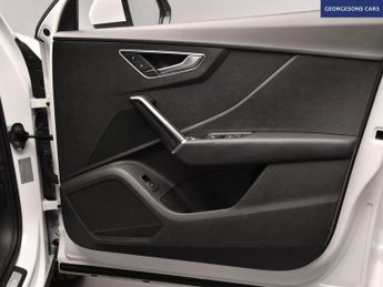 AUDI Q2 1.6 TDI 30 S line SUV 5dr Diesel S Tronic Euro 6 (s/s) (116 ps)