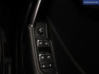 AUDI Q2 1.6 TDI 30 S line SUV 5dr Diesel S Tronic Euro 6 (s/s) (116 ps)