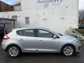 RENAULT MEGANE 1.5 dCi Dynamique Nav Hatchback 5dr Diesel Manual Euro 6 (s/s) (