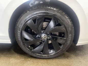 VOLKSWAGEN GOLF 2.0 TDI Style Hatchback 5dr Diesel DSG Euro 6 (s/s) (150 ps)