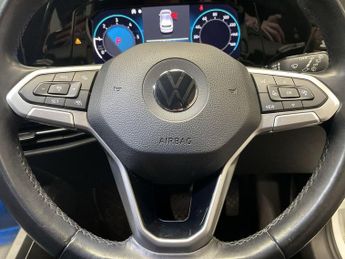 VOLKSWAGEN GOLF 2.0 TDI Style Hatchback 5dr Diesel DSG Euro 6 (s/s) (150 ps)