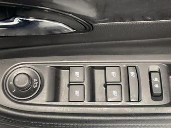 VAUXHALL MOKKA X 1.4i Turbo ecoTEC Elite Nav SUV 5dr Petrol Manual Euro 6 (s/s) (