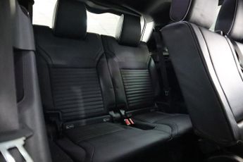 LAND ROVER DISCOVERY 3.0 TD V6 HSE SUV 5dr Diesel Auto 4WD Euro 6 (s/s) (258 ps)