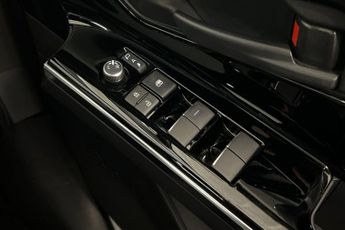 TOYOTA BZ4X 71.4kWh Motion SUV 5dr Electric Auto (11kW OBC) (204 ps) Reverse