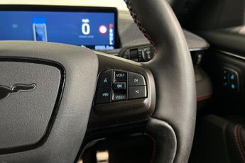 FORD MUSTANG MACH-E Standard Range 70kWh SUV 5dr Electric Automatic AWD (269 ps) Rea