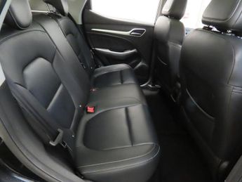 MG MG ZS 44.5kWh Exclusive SUV 5dr Electric Auto (143 ps)