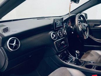 MERCEDES-BENZ A-CLASS 2.1 A200 CDI AMG Night Edition Hatchback 5dr Diesel Manual Euro 