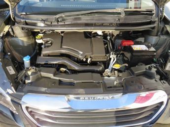 PEUGEOT 108 1.0 VTi Active Hatchback 5dr Petrol 2 Tronic Euro 5 Euro 5 (68 p