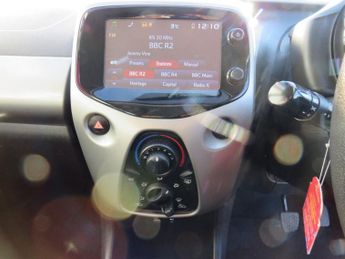 PEUGEOT 108 1.0 VTi Active Hatchback 5dr Petrol 2 Tronic Euro 5 Euro 5 (68 p
