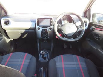 PEUGEOT 108 1.0 VTi Active Hatchback 5dr Petrol 2 Tronic Euro 5 Euro 5 (68 p