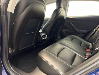 TESLA Model 3 Standard Range Plus Saloon 4dr Electric Auto RWD (241 bhp)