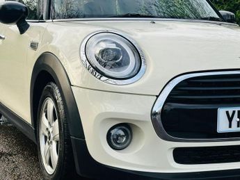 MINI HATCH 1.5 Cooper Classic Hatchback 5dr Petrol Steptronic Euro 6 (s/s) 