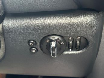 MINI HATCH 1.5 Cooper Classic Hatchback 5dr Petrol Steptronic Euro 6 (s/s) 