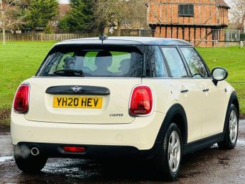 MINI HATCH 1.5 Cooper Classic Hatchback 5dr Petrol Steptronic Euro 6 (s/s) 