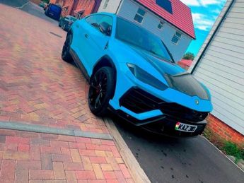 Lamborghini Urus 4.0 petrol v8 turbo supercharge