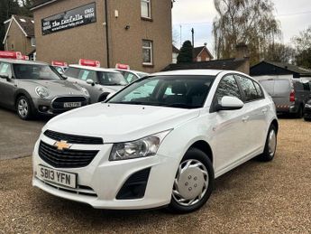 Chevrolet Cruze 1.6 LS Hatchback 5dr Petrol Manual Euro 5 (124 ps)