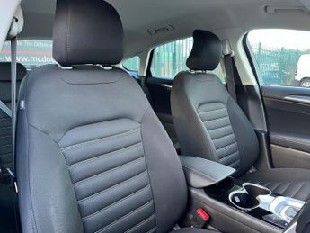 FORD MONDEO 1.5T EcoBoost Zetec Hatchback 5dr Petrol Auto Euro 6 (s/s) (160 