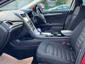 FORD MONDEO 1.5T EcoBoost Zetec Hatchback 5dr Petrol Auto Euro 6 (s/s) (160 