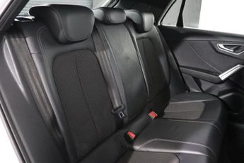 AUDI Q2 1.6 TDI 30 S line SUV 5dr Diesel S Tronic Euro 6 (s/s) (116 ps)