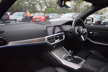 BMW 3 SERIES 2.0 320i M Sport Saloon 4dr Petrol Auto Euro 6 (s/s) (184 ps)