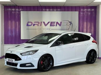 Ford Focus 2.0 TDCi ST-2 Hatchback 5dr Diesel Manual Euro 6 (s/s) (185 ps)