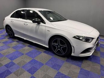 MERCEDES-BENZ A-CLASS 1.3 A200 AMG Line Edition (Executive) Saloon 4dr Petrol 7G-DCT E