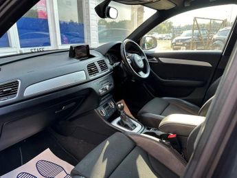 AUDI Q3 2.0 TFSI S line SUV 5dr Petrol S Tronic quattro Euro 5 (s/s) (17