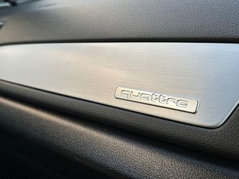 AUDI Q3 2.0 TFSI S line SUV 5dr Petrol S Tronic quattro Euro 5 (s/s) (17