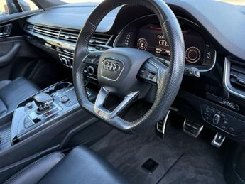 AUDI Q7 3.0 TDI V6 Black Edition SUV 5dr Diesel Tiptronic quattro Euro 6