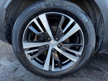 PEUGEOT 3008 1.6 13.2kWh Allure SUV 5dr Petrol Plug-in Hybrid e-EAT Euro 6 (s