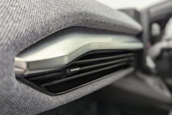 RENAULT MEGANE E-TECH 60kWh launch edition Hatchback 5dr Electric Auto (220 ps)