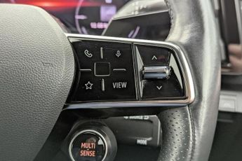 RENAULT MEGANE E-TECH 60kWh launch edition Hatchback 5dr Electric Auto (220 ps)