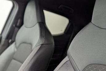 NISSAN JUKE 1.0 DIG-T N-Connecta SUV 5dr Petrol DCT Auto Euro 6 (s/s) (114 p