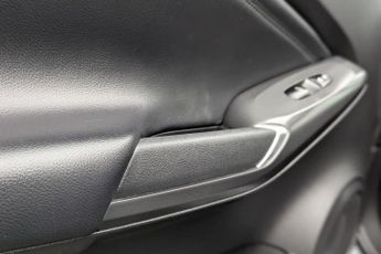 NISSAN JUKE 1.0 DIG-T N-Connecta SUV 5dr Petrol DCT Auto Euro 6 (s/s) (114 p