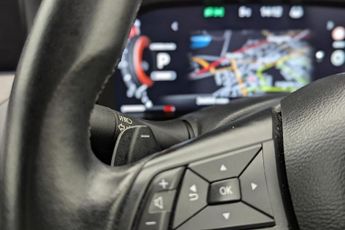 NISSAN JUKE 1.0 DIG-T N-Connecta SUV 5dr Petrol DCT Auto Euro 6 (s/s) (114 p