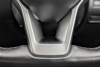 NISSAN JUKE 1.0 DIG-T N-Connecta SUV 5dr Petrol DCT Auto Euro 6 (s/s) (114 p