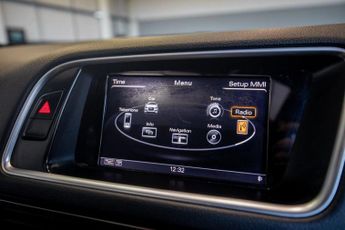 AUDI Q5 2.0 TDI S line Plus SUV 5dr Diesel S Tronic quattro Euro 5 (s/s)