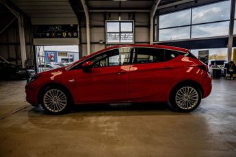 VAUXHALL ASTRA 1.4i Turbo Elite Hatchback 5dr Petrol Auto Euro 6 (s/s) (150 ps)