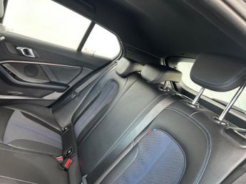 BMW 1 SERIES 1.5 118i M Sport (LCP) Hatchback 5dr Petrol DCT Euro 6 (s/s) (13