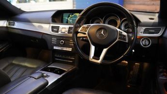 MERCEDES-BENZ E-CLASS 2.1 E220 BlueTEC AMG Night Edition Estate 5dr Diesel G-Tronic+ E