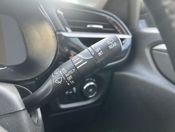 VAUXHALL Corsa Electric 50kWh SE Nav Hatchback 5dr Electric Auto (7.4Kw Charger) (136 ps