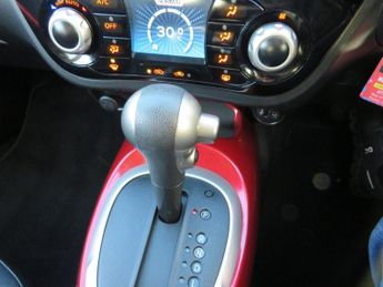 NISSAN JUKE 1.6 Tekna SUV 5dr Petrol CVT Euro 5 (117 ps)