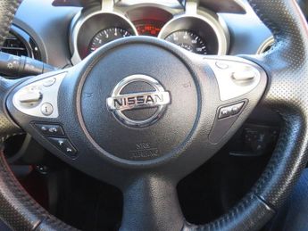 NISSAN JUKE 1.6 Tekna SUV 5dr Petrol CVT Euro 5 (117 ps)
