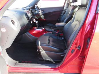 NISSAN JUKE 1.6 Tekna SUV 5dr Petrol CVT Euro 5 (117 ps)