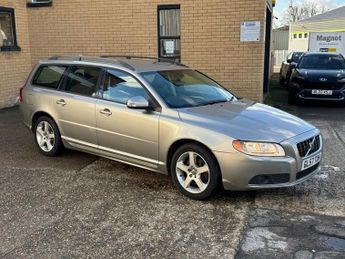 VOLVO V70 2.4 D5 SE Estate 5dr Diesel Manual Euro 4 (185 ps)