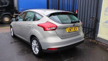 FORD FOCUS 1.0T EcoBoost Zetec Hatchback 5dr Petrol Auto Euro 6 (s/s) (125 