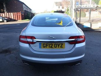 JAGUAR XF 3.0d V6 Portfolio Saloon 4dr Diesel Auto 8 Spd Euro 5 (240 ps)