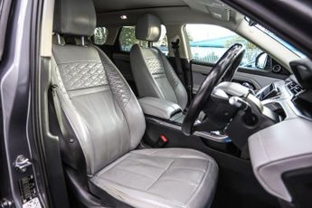 LAND ROVER RANGE ROVER EVOQUE 2.0 D180 MHEV HSE SUV 5dr Diesel Auto 4WD Euro 6 (s/s) (180 ps)